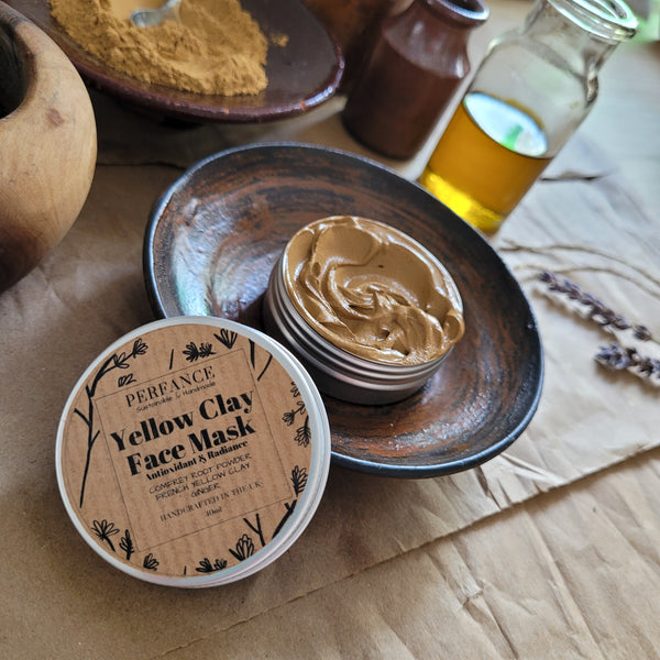 Yellow Clay Soothing Face Mask with Chamomile Flower Water, Comfrey and Ginger 40ml