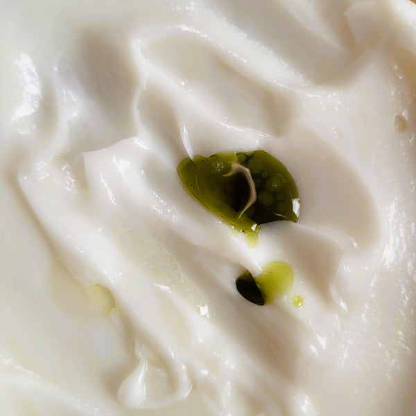 Skin Food Moisturiser with Tamanu Oil, Holy Basil and Gingergrass